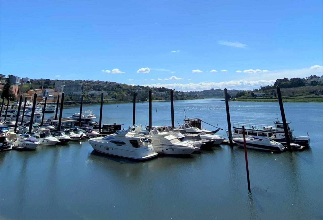 Riverfront Haven Family'S Choice With Free Garage OOporto Exterior foto